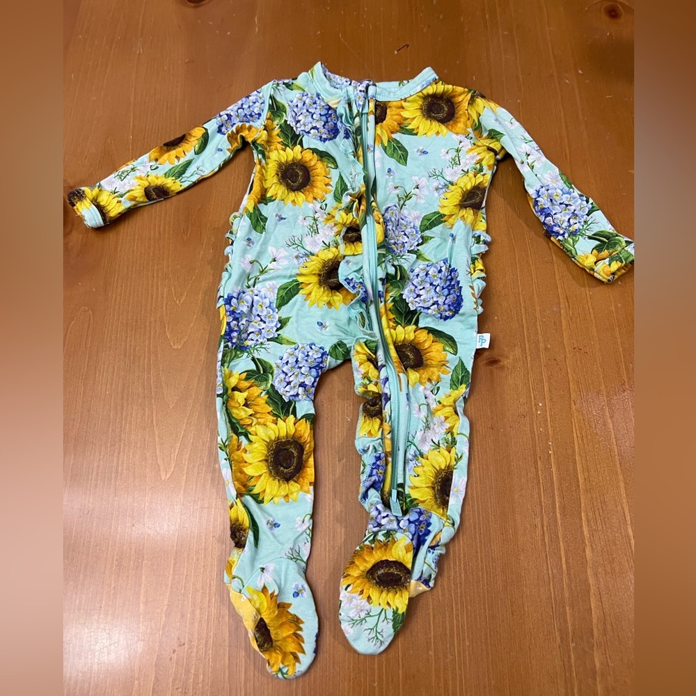 Posh Peanut Sunny Sunflower ruffled footies